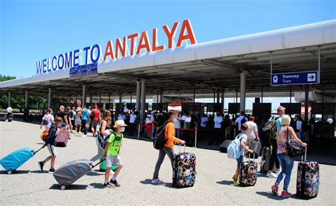 A­n­t­a­l­y­a­ ­H­a­v­a­l­i­m­a­n­ı­­n­d­a­ ­t­a­r­i­h­i­ ­y­o­ğ­u­n­l­u­k­
